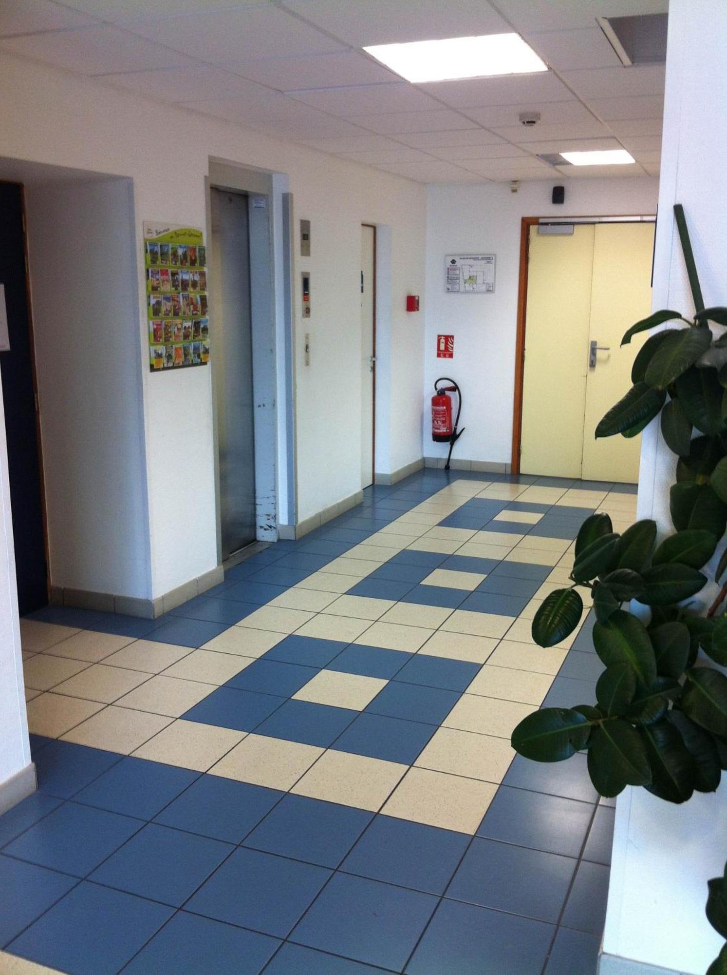 Kyriad Direct Montauban Centre المظهر الخارجي الصورة
