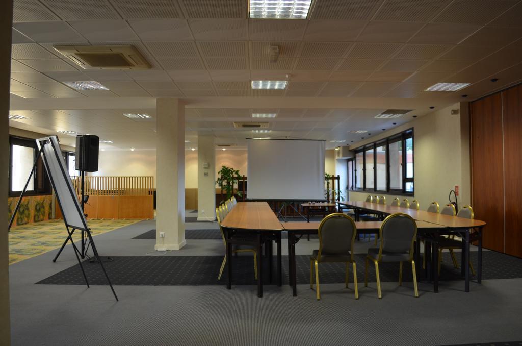 Kyriad Direct Montauban Centre المظهر الخارجي الصورة